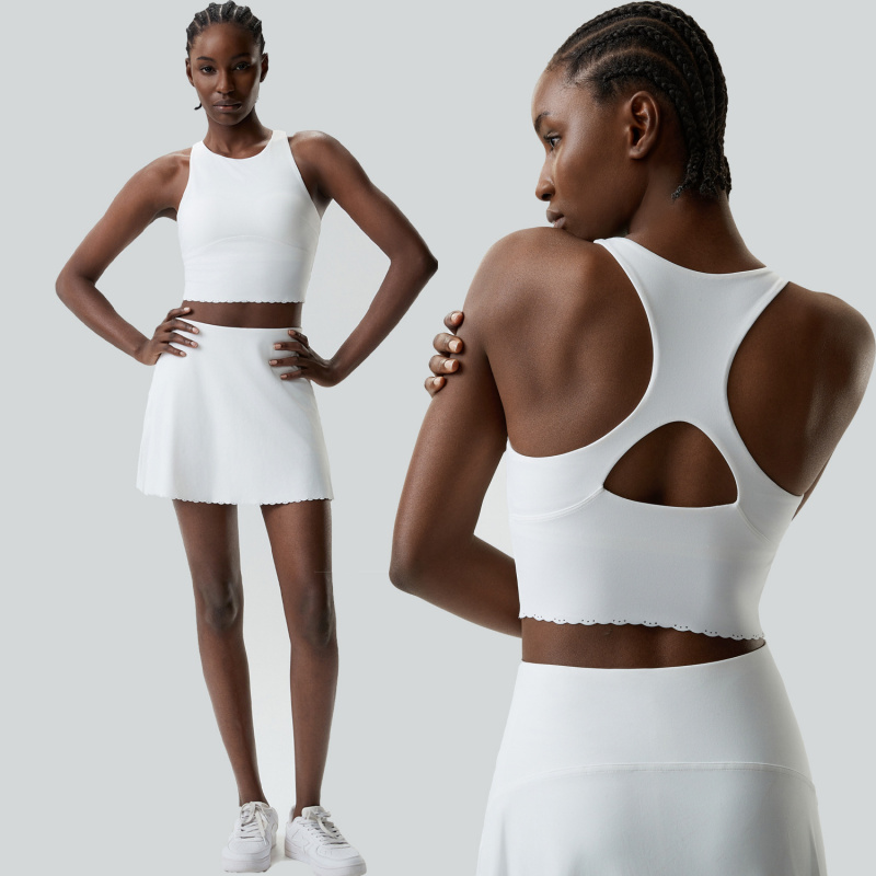 Женский спортивный костюм для  – обзор и цена Badminton Outfit